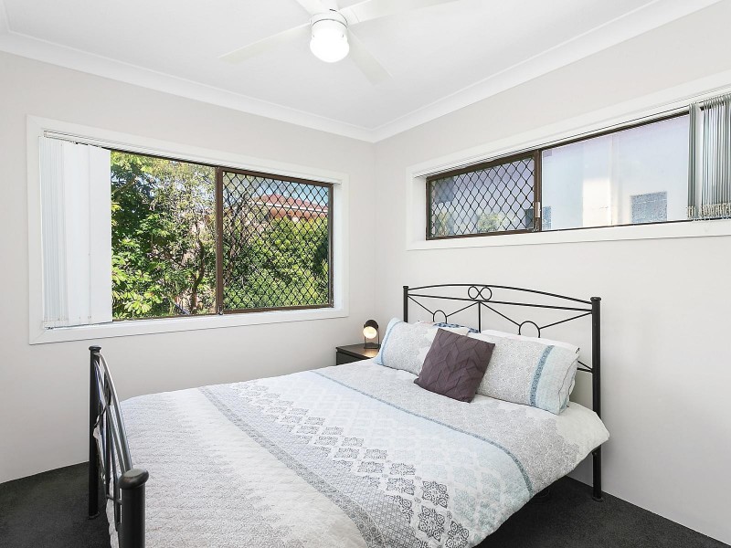8/18 First Avenue, Broadbeach QLD 4218