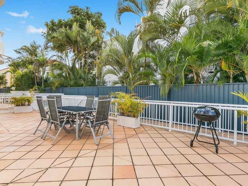 3/7 Purli Street, Surfers Paradise QLD 4217