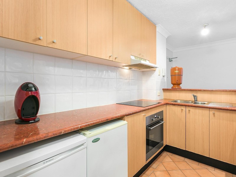 3/7 Purli Street, Surfers Paradise QLD 4217