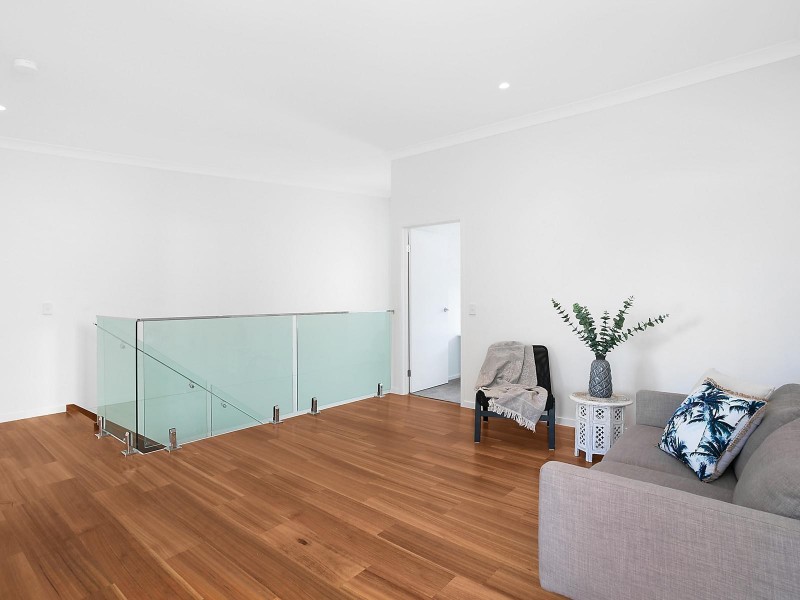 4 Meyer Street, Southport QLD 4215