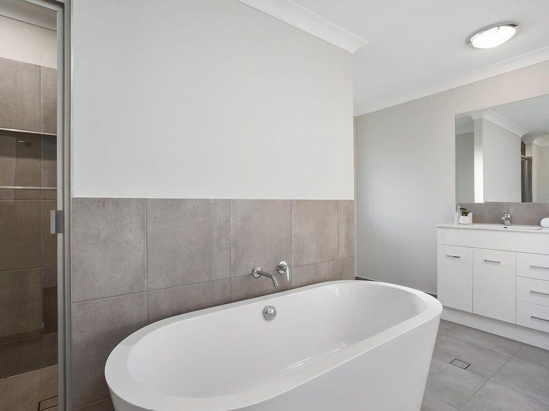1 Abilene Place, Reedy Creek QLD 4227