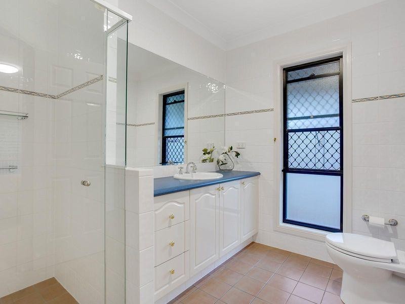 34 Tuckeroo Place, Reedy Creek QLD 4227