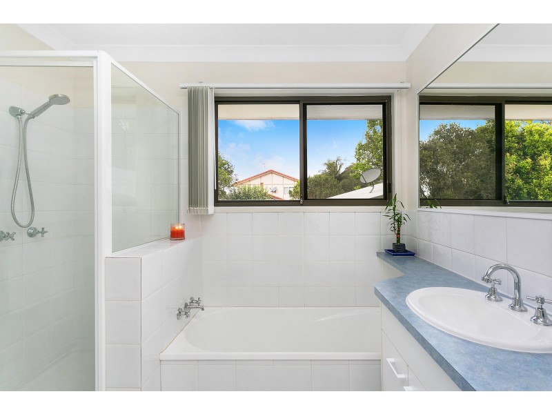 38 North Road, Lower Beechmont QLD 4211