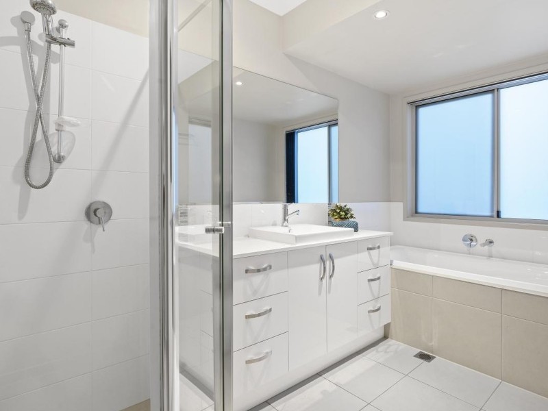 1 Coronata Place, Reedy Creek QLD 4227