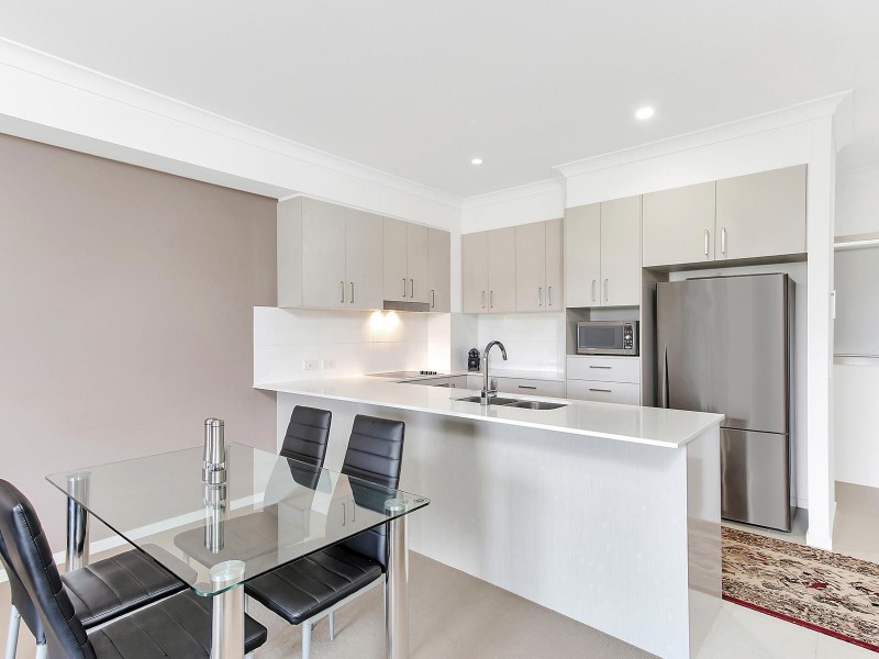 5/1 Mervyn Thomas Drive, Hope Island QLD 4212