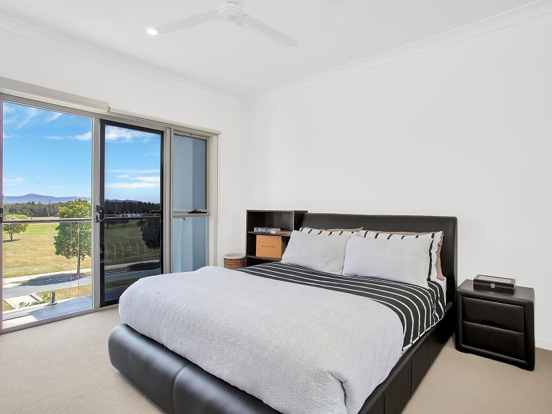 5/1 Mervyn Thomas Drive, Hope Island QLD 4212