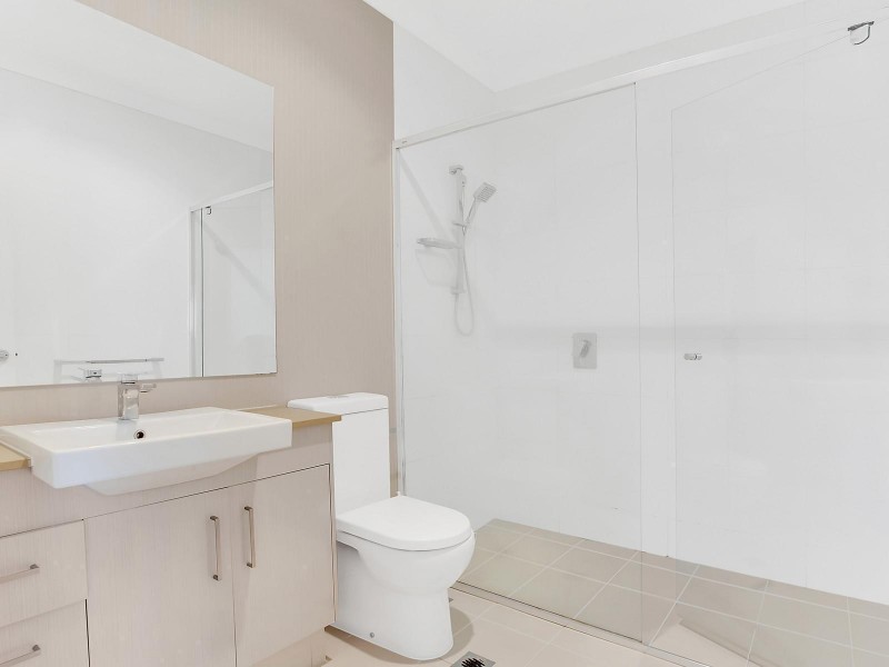 5/1 Mervyn Thomas Drive, Hope Island QLD 4212