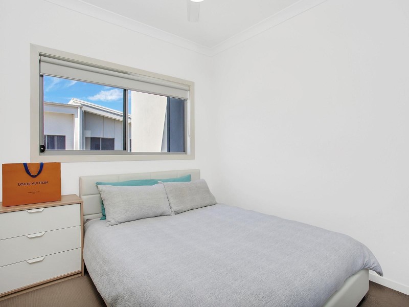 5/1 Mervyn Thomas Drive, Hope Island QLD 4212
