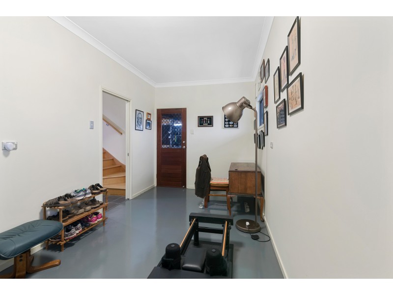 8 Bush Knoll Place, Mount Nathan QLD 4211