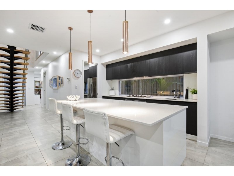 7 Culgoora Crescent, Reedy Creek QLD 4227