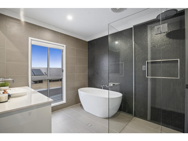 7 Culgoora Crescent, Reedy Creek QLD 4227