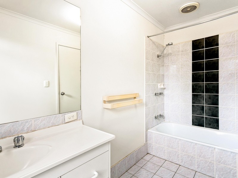 177 Pappas Way, Carrara QLD 4211