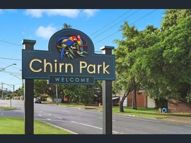 16B Fourth Avenue, Labrador QLD 4215