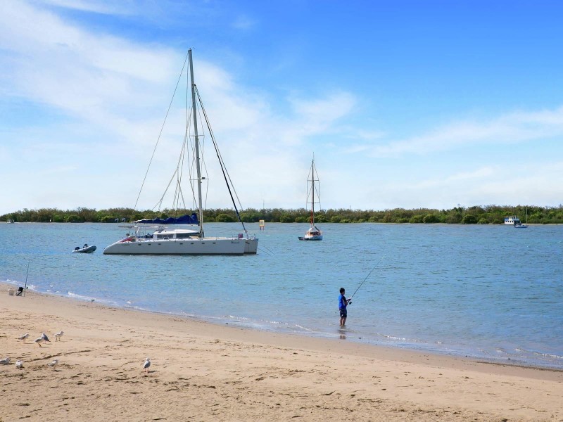 16B Fourth Avenue, Labrador QLD 4215