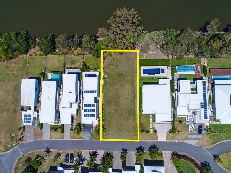 4010 Quayside Street, Benowa QLD 4217