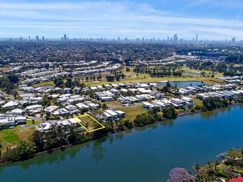 4010 Quayside Street, Benowa QLD 4217