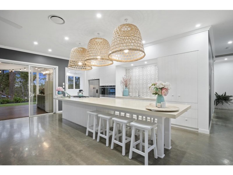 18 Forest Ridge Drive, Bonogin QLD 4213