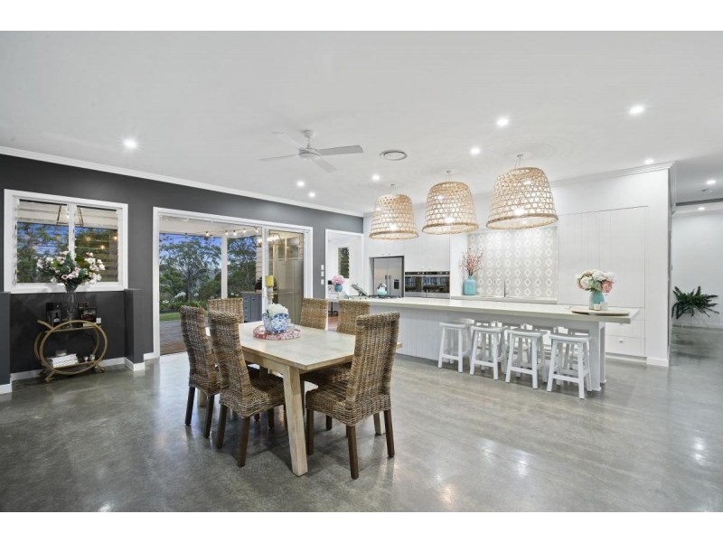 18 Forest Ridge Drive, Bonogin QLD 4213