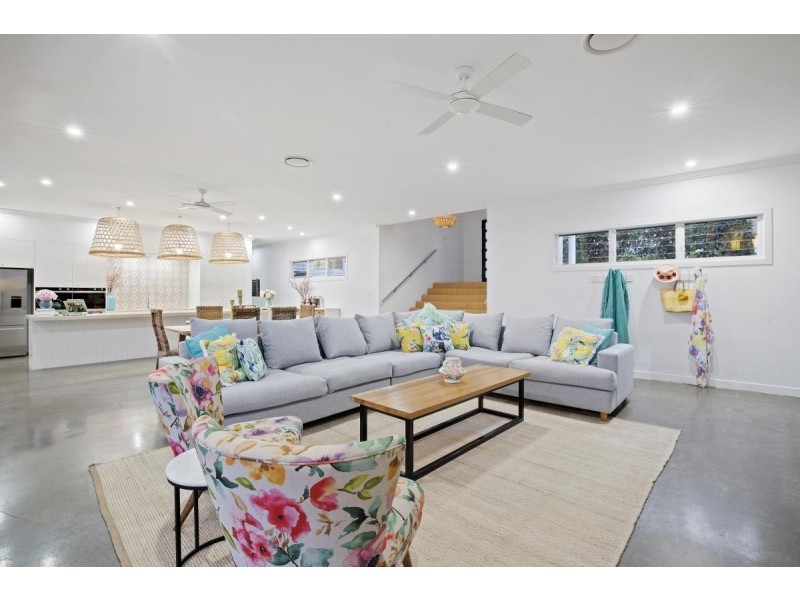 18 Forest Ridge Drive, Bonogin QLD 4213