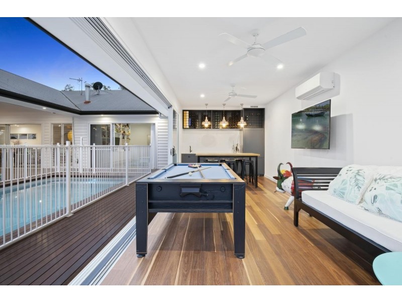 18 Forest Ridge Drive, Bonogin QLD 4213