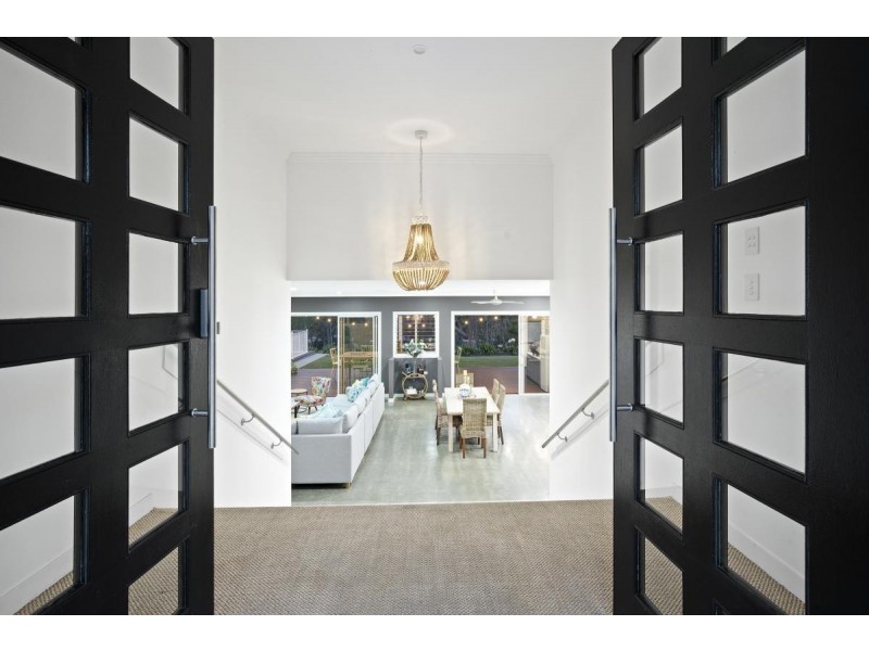 18 Forest Ridge Drive, Bonogin QLD 4213