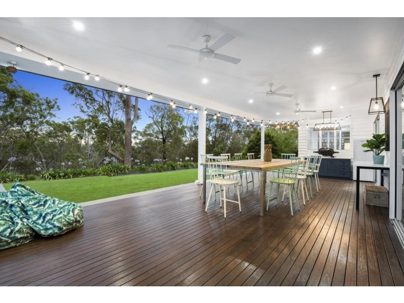 18 Forest Ridge Drive, Bonogin QLD 4213