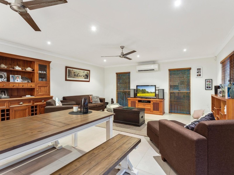 34 Willow Tree Drive, Reedy Creek QLD 4227