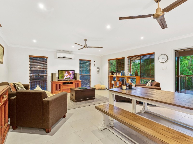 34 Willow Tree Drive, Reedy Creek QLD 4227