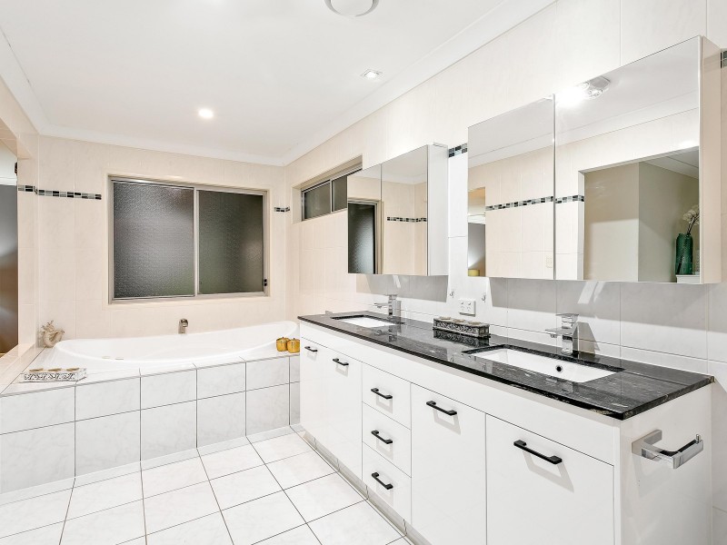 34 Pyrus Court, Gilston QLD 4211