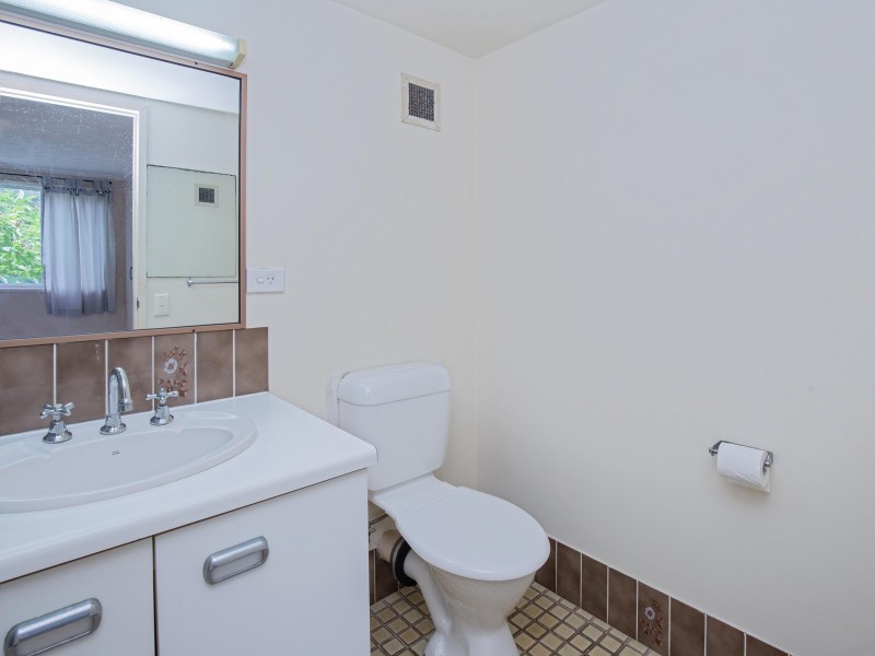 8/111 Old Burleigh Road, Broadbeach QLD 4218