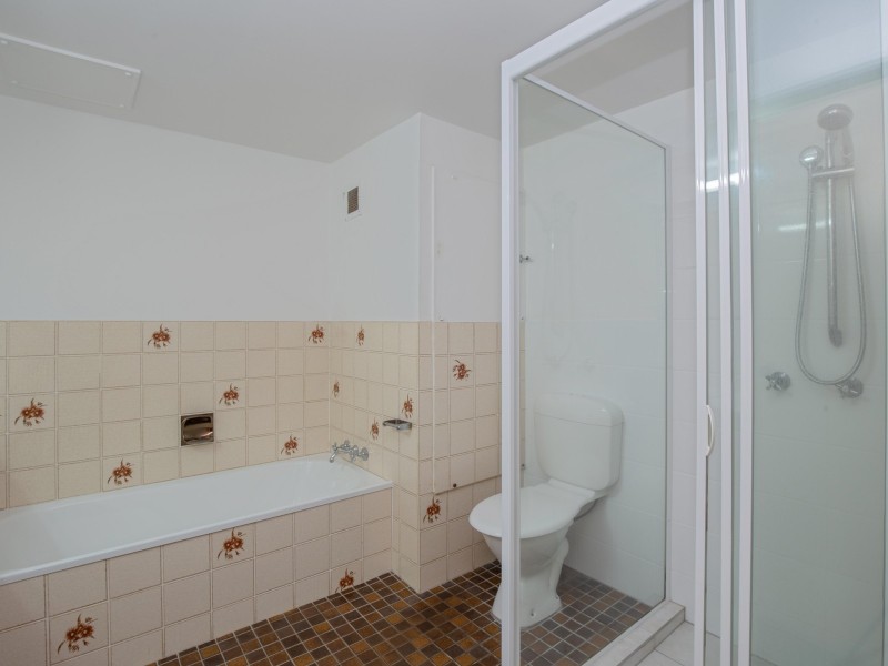 8/111 Old Burleigh Road, Broadbeach QLD 4218