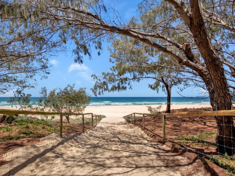 8/111 Old Burleigh Road, Broadbeach QLD 4218