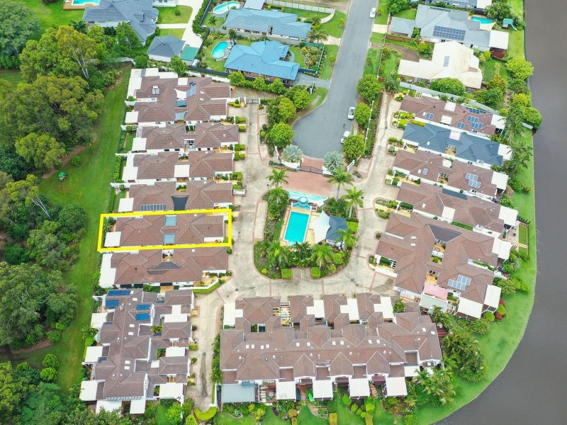18/70 Marbella Drive, Benowa QLD 4217