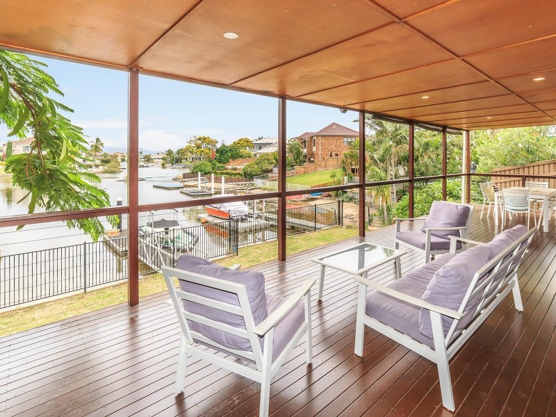 32 Blair Athol Crescent, Sorrento QLD 4217