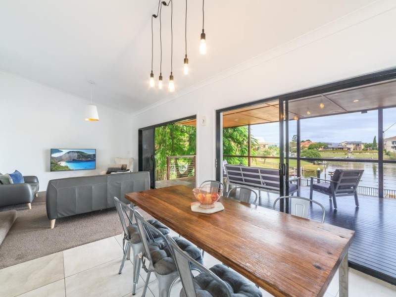 32 Blair Athol Crescent, Sorrento QLD 4217
