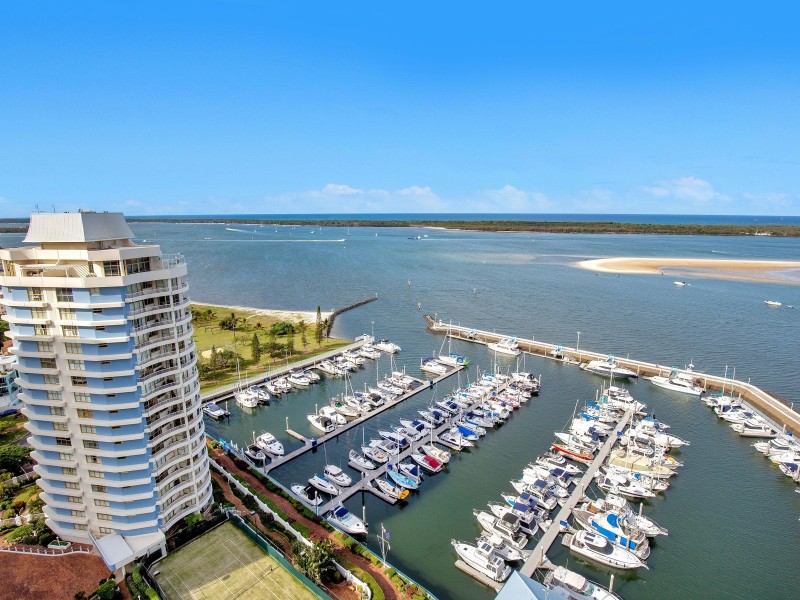 17 Bayview Street, Runaway Bay QLD 4216