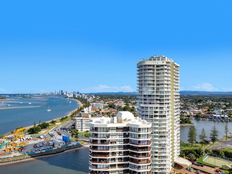 17 Bayview Street, Runaway Bay QLD 4216