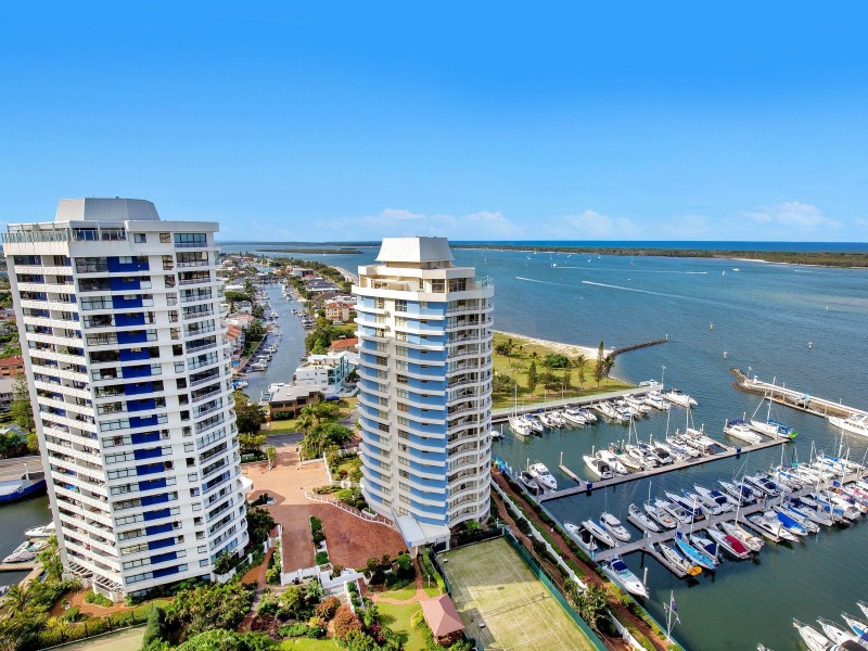 17 Bayview Street, Runaway Bay QLD 4216
