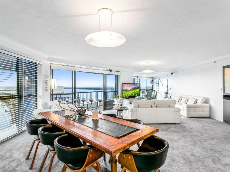 17 Bayview Street, Runaway Bay QLD 4216
