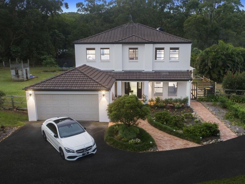 35 Country Crescent, Nerang QLD 4211