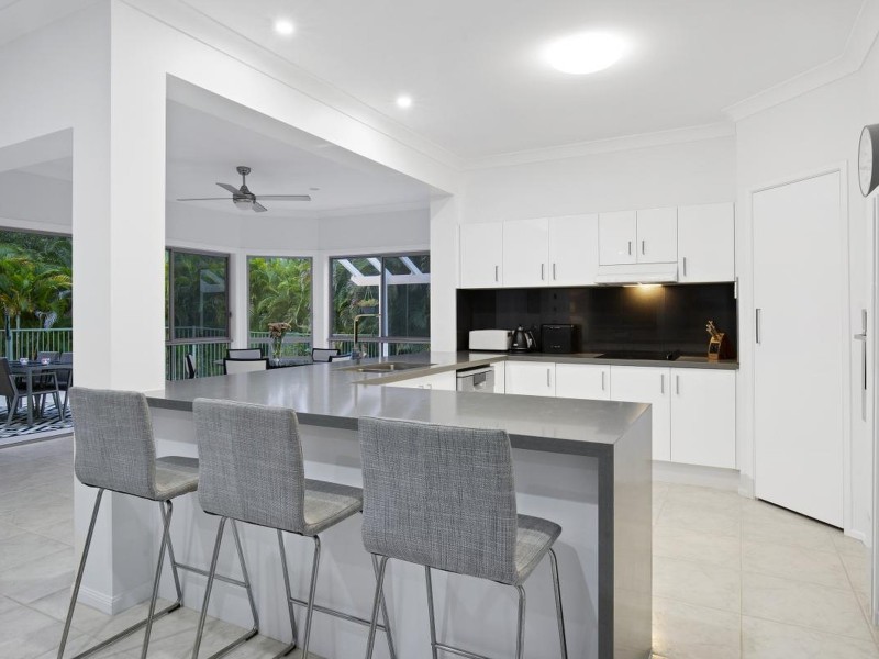 35 Country Crescent, Nerang QLD 4211