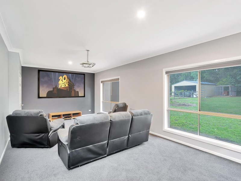 35 Country Crescent, Nerang QLD 4211