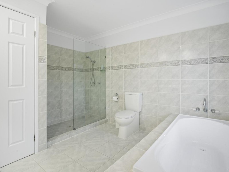 35 Country Crescent, Nerang QLD 4211