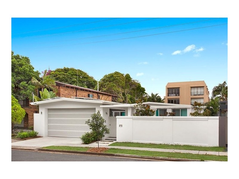 49 Breaker Street, Main Beach QLD 4217