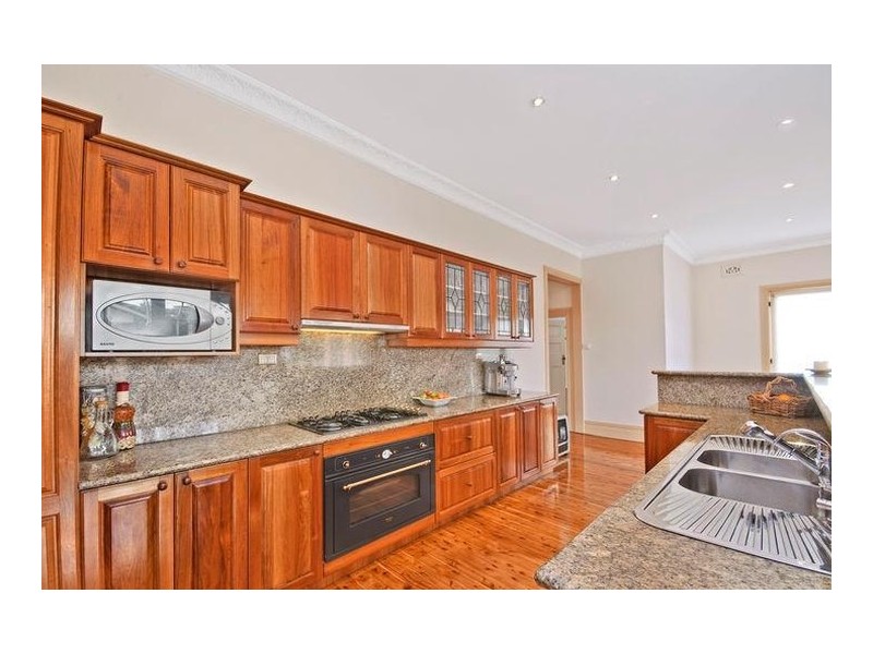 13 Lenthall Street, Kensington NSW 2033