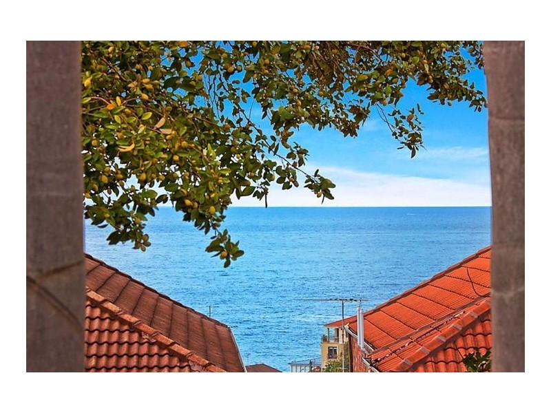 2 Illawong Avenue, Tamarama NSW 2026