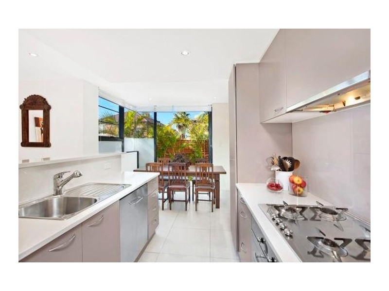 22 Vicar Street, Coogee NSW 2034