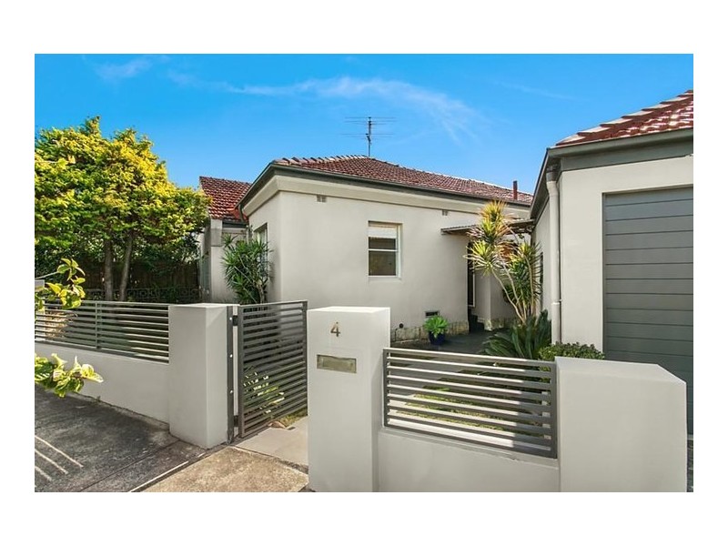 4 Nymboida Street, South Coogee NSW 2034