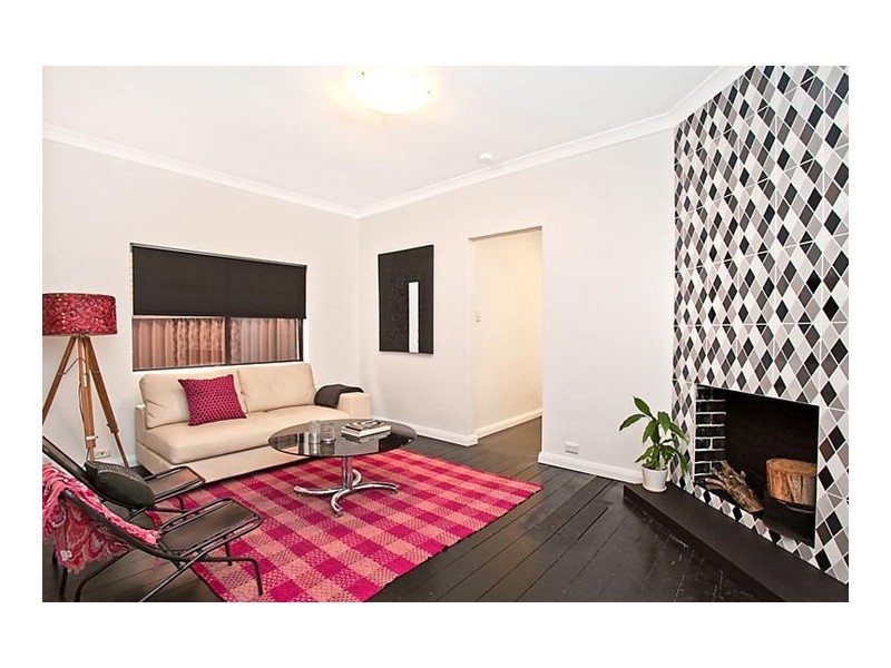 44 Universal Street, Eastlakes NSW 2018
