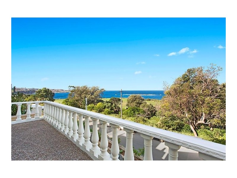 18 Wolseley Road, Coogee NSW 2034